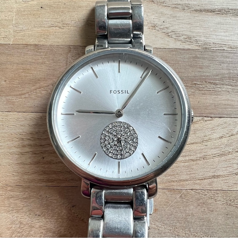 Fossil ladies silver tone pave crystals fashion watch NEW BATTERY